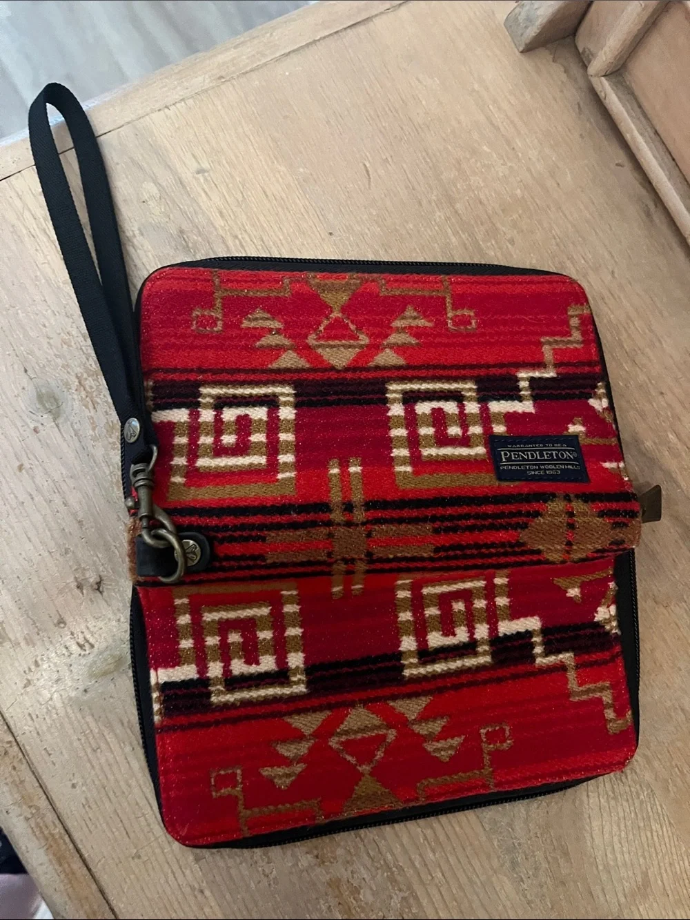 Pendleton Wristlet Wallet Southwestern Aztec Design